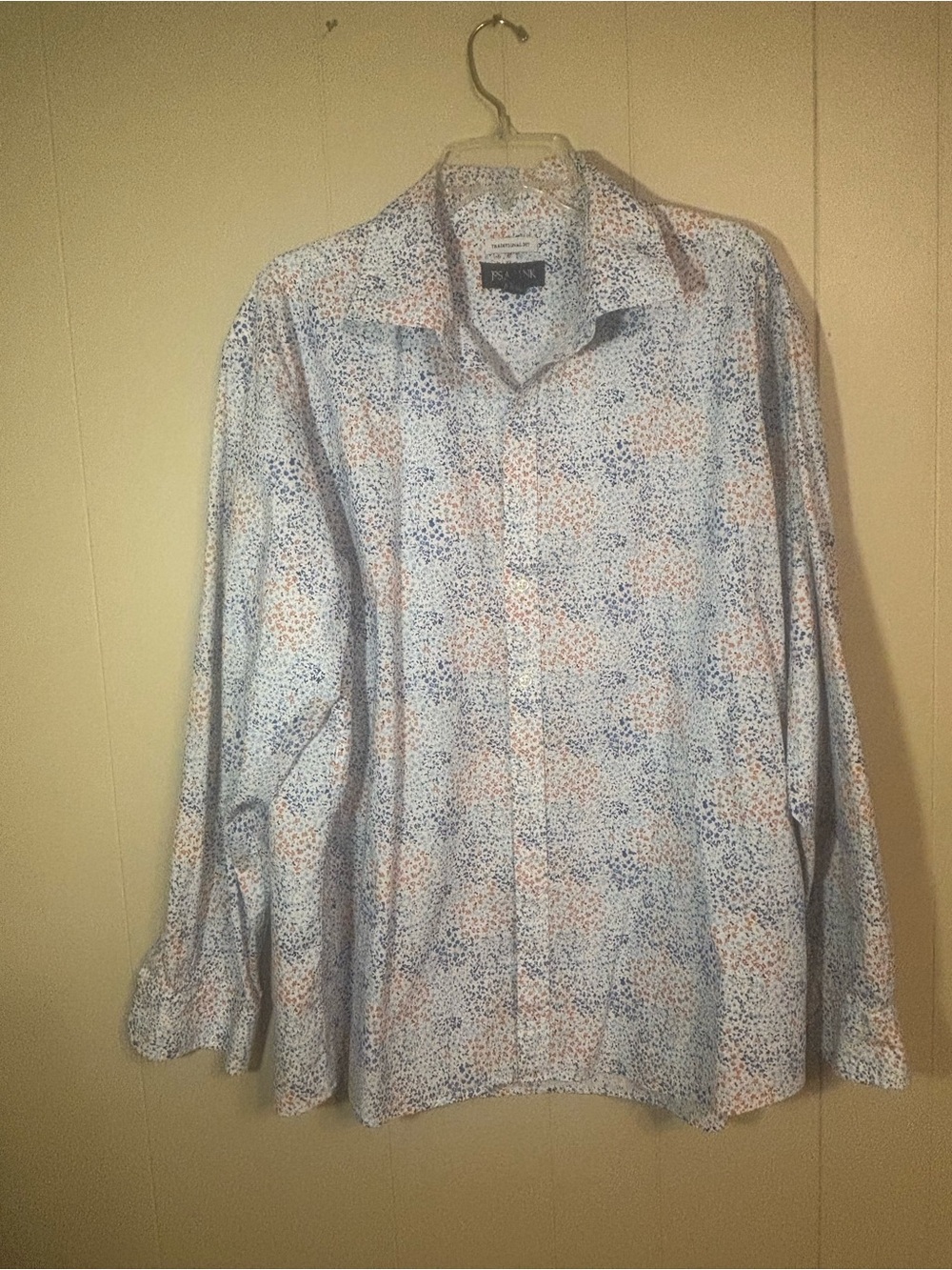 Jos. A. Bank Light Blue and Peach Patterned Men's Button-Down Shirt